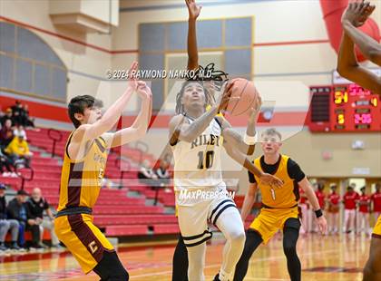 Thumbnail 3 in Chesterton v South Bend Riley (Fishers Holiday Classic) photogallery.