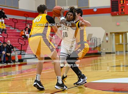 Thumbnail 2 in Chesterton v South Bend Riley (Fishers Holiday Classic) photogallery.