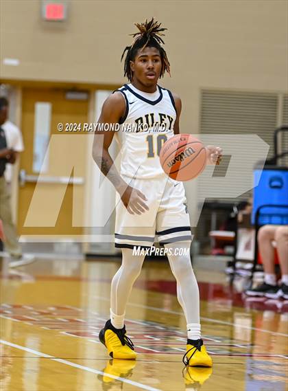 Thumbnail 2 in Chesterton v South Bend Riley (Fishers Holiday Classic) photogallery.