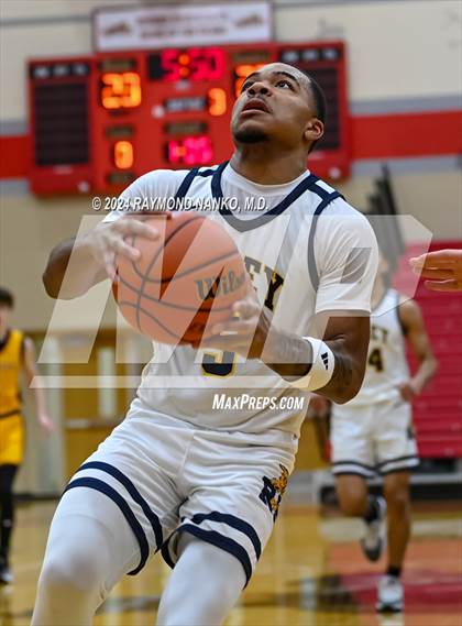 Thumbnail 3 in Chesterton v South Bend Riley (Fishers Holiday Classic) photogallery.