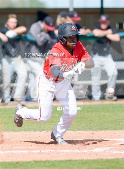 Thumbnail 3 in Maricopa vs. Desert Ridge (Bob Everett Classic) photogallery.