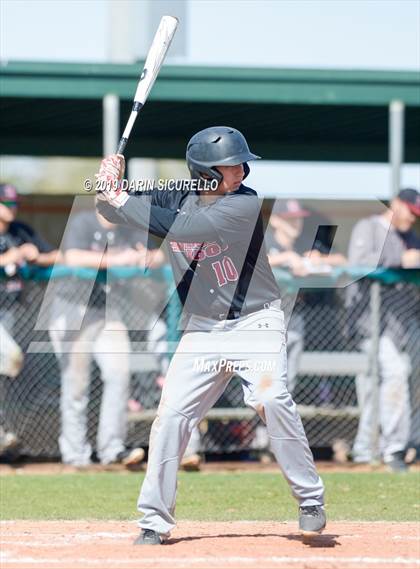 Thumbnail 2 in Maricopa vs. Desert Ridge (Bob Everett Classic) photogallery.