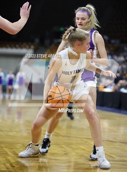 Thumbnail 3 in Lutheran vs. Holy Family (CHSAA 4A Semifinal) photogallery.