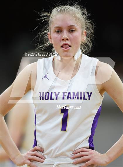Thumbnail 3 in Lutheran vs. Holy Family (CHSAA 4A Semifinal) photogallery.