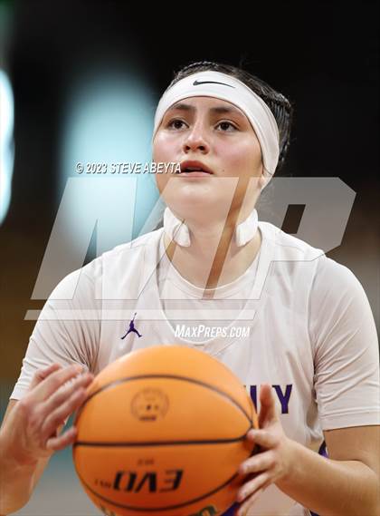 Thumbnail 2 in Lutheran vs. Holy Family (CHSAA 4A Semifinal) photogallery.