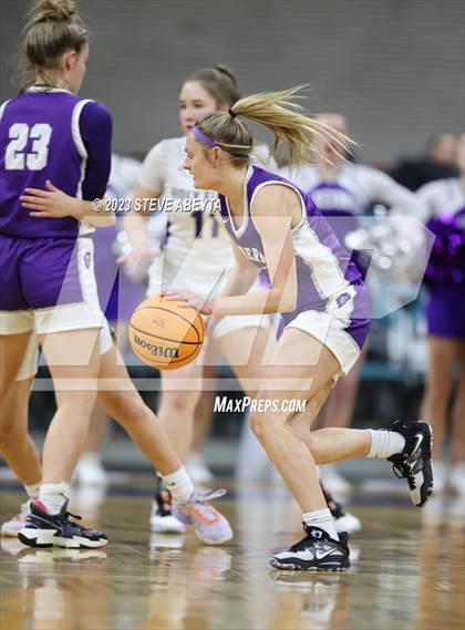 Thumbnail 3 in Lutheran vs. Holy Family (CHSAA 4A Semifinal) photogallery.