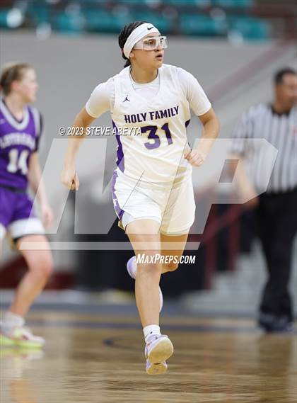 Thumbnail 2 in Lutheran vs. Holy Family (CHSAA 4A Semifinal) photogallery.