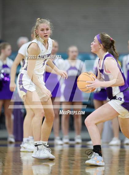 Thumbnail 2 in Lutheran vs. Holy Family (CHSAA 4A Semifinal) photogallery.