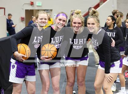 Thumbnail 1 in Lutheran vs. Holy Family (CHSAA 4A Semifinal) photogallery.