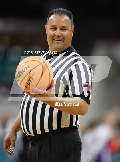 Thumbnail 3 in Lutheran vs. Holy Family (CHSAA 4A Semifinal) photogallery.