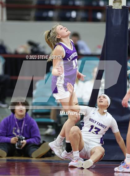 Thumbnail 2 in Lutheran vs. Holy Family (CHSAA 4A Semifinal) photogallery.