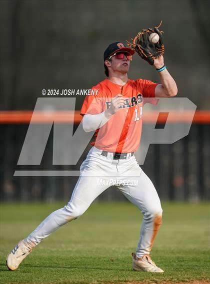 Thumbnail 2 in Catholic-B.R. @ Pineville photogallery.