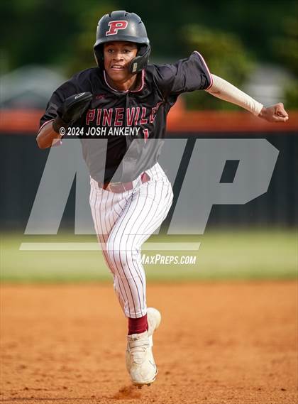 Thumbnail 3 in Catholic-B.R. @ Pineville photogallery.