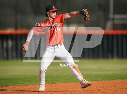 Thumbnail 2 in Catholic-B.R. @ Pineville photogallery.