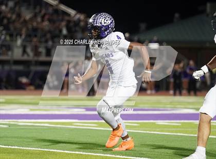 Thumbnail 1 in College Station vs Angleton (UIL 5A D1 Football Bi-District) photogallery.