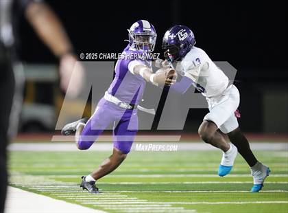 Thumbnail 1 in College Station vs Angleton (UIL 5A D1 Football Bi-District) photogallery.