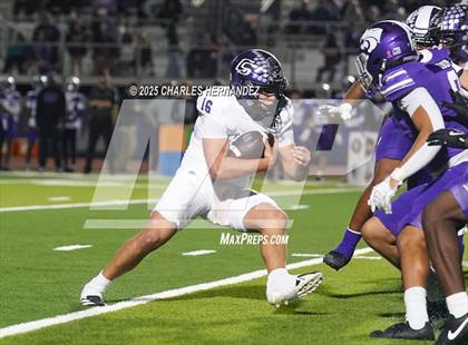 Thumbnail 3 in College Station vs Angleton (UIL 5A D1 Football Bi-District) photogallery.