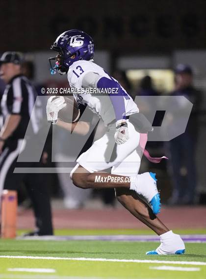 Thumbnail 1 in College Station vs Angleton (UIL 5A D1 Football Bi-District) photogallery.