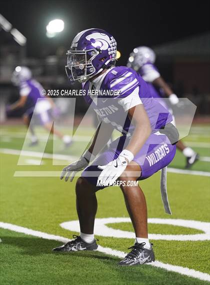 Thumbnail 1 in College Station vs Angleton (UIL 5A D1 Football Bi-District) photogallery.