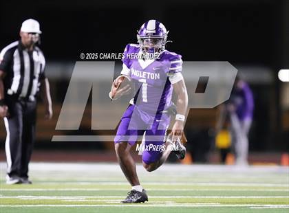 Thumbnail 3 in College Station vs Angleton (UIL 5A D1 Football Bi-District) photogallery.