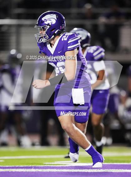 Thumbnail 3 in College Station vs Angleton (UIL 5A D1 Football Bi-District) photogallery.
