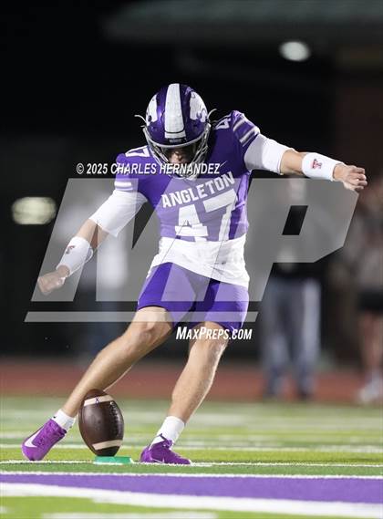 Thumbnail 2 in College Station vs Angleton (UIL 5A D1 Football Bi-District) photogallery.