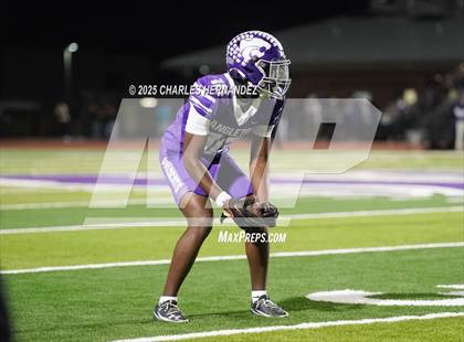 Thumbnail 1 in College Station vs Angleton (UIL 5A D1 Football Bi-District) photogallery.