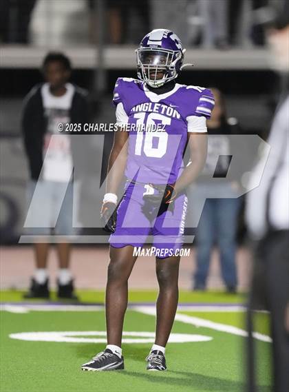 Thumbnail 1 in College Station vs Angleton (UIL 5A D1 Football Bi-District) photogallery.