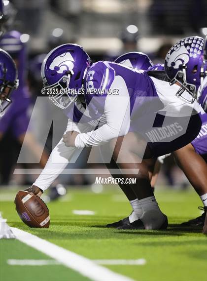Thumbnail 2 in College Station vs Angleton (UIL 5A D1 Football Bi-District) photogallery.