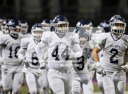 Thumbnail 2 in Oil City vs North East (PIAA D10 3A Quarterfinal) photogallery.