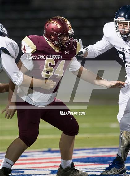 Thumbnail 2 in Oil City vs North East (PIAA D10 3A Quarterfinal) photogallery.