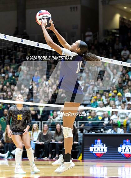 Thumbnail 3 in Boyd vs. Stockdale (UIL 3A Volleyball Division II Final) photogallery.