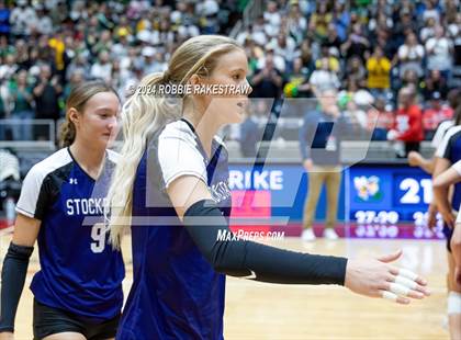 Thumbnail 2 in Boyd vs. Stockdale (UIL 3A Volleyball Division II Final) photogallery.