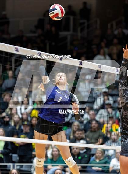 Thumbnail 2 in Boyd vs. Stockdale (UIL 3A Volleyball Division II Final) photogallery.