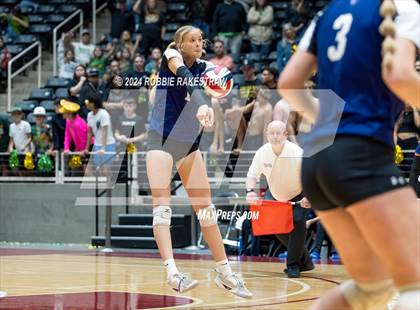 Thumbnail 3 in Boyd vs. Stockdale (UIL 3A Volleyball Division II Final) photogallery.