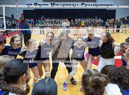 Thumbnail 3 in Boyd vs. Stockdale (UIL 3A Volleyball Division II Final) photogallery.