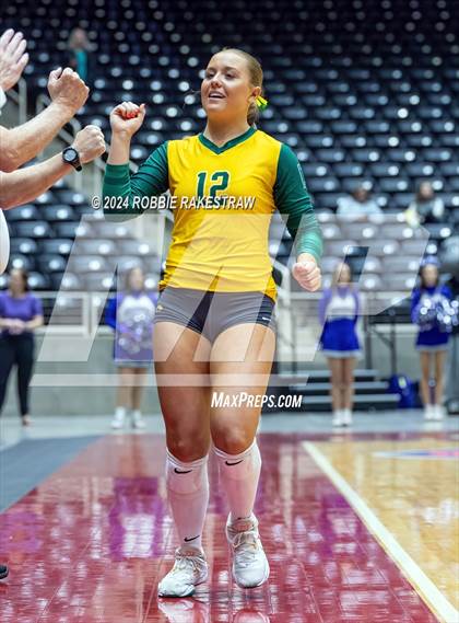 Thumbnail 2 in Boyd vs. Stockdale (UIL 3A Volleyball Division II Final) photogallery.