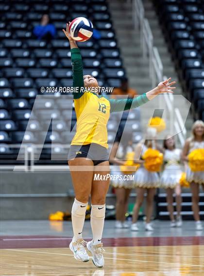 Thumbnail 3 in Boyd vs. Stockdale (UIL 3A Volleyball Division II Final) photogallery.