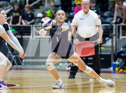 Thumbnail 3 in Boyd vs. Stockdale (UIL 3A Volleyball Division II Final) photogallery.