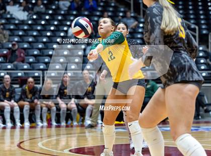 Thumbnail 3 in Boyd vs. Stockdale (UIL 3A Volleyball Division II Final) photogallery.