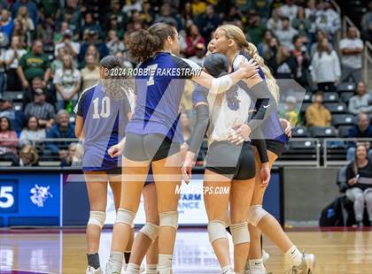Thumbnail 2 in Boyd vs. Stockdale (UIL 3A Volleyball Division II Final) photogallery.