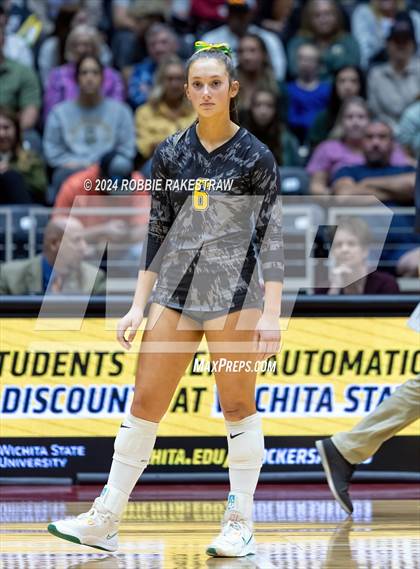 Thumbnail 3 in Boyd vs. Stockdale (UIL 3A Volleyball Division II Final) photogallery.