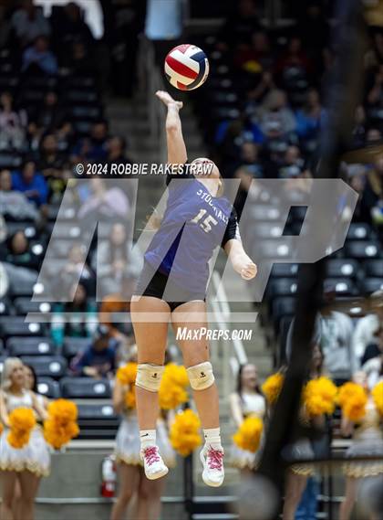 Thumbnail 1 in Boyd vs. Stockdale (UIL 3A Volleyball Division II Final) photogallery.
