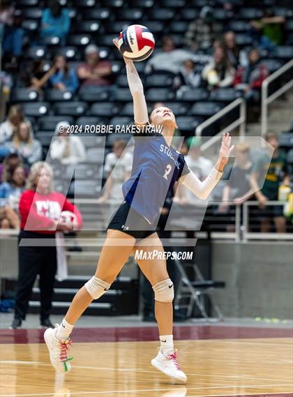 Thumbnail 1 in Boyd vs. Stockdale (UIL 3A Volleyball Division II Final) photogallery.
