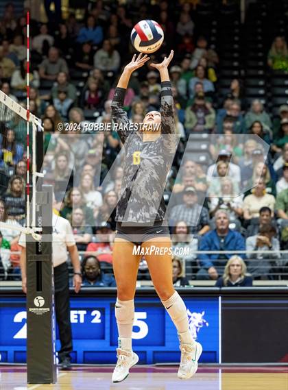 Thumbnail 2 in Boyd vs. Stockdale (UIL 3A Volleyball Division II Final) photogallery.