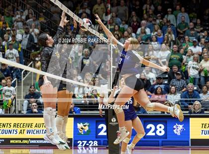 Thumbnail 3 in Boyd vs. Stockdale (UIL 3A Volleyball Division II Final) photogallery.