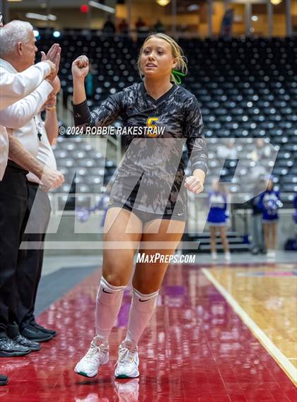 Thumbnail 2 in Boyd vs. Stockdale (UIL 3A Volleyball Division II Final) photogallery.