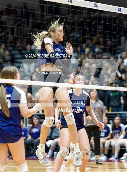 Thumbnail 2 in Boyd vs. Stockdale (UIL 3A Volleyball Division II Final) photogallery.
