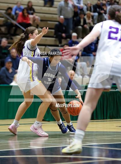 Thumbnail 2 in Bishop Grimes VS Voorheesville (NYSPHSAA State Regionals Class B) photogallery.