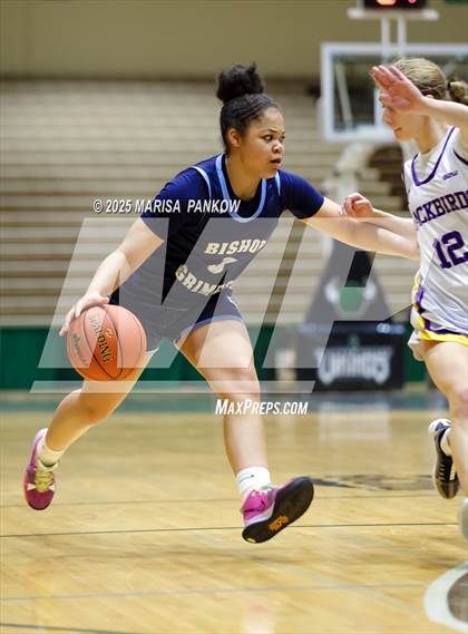 Thumbnail 3 in Bishop Grimes VS Voorheesville (NYSPHSAA State Regionals Class B) photogallery.